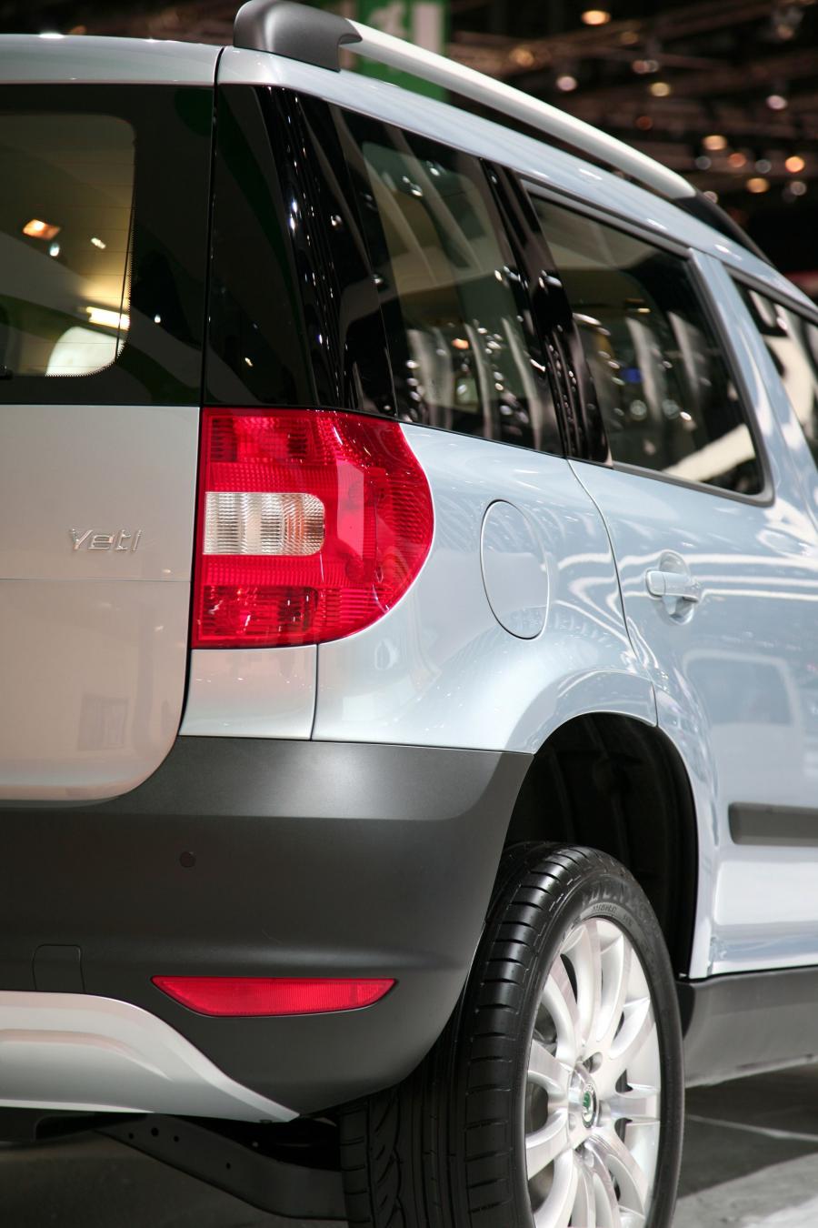  Skoda Yeti 2010 года  (фото 3 из 67)